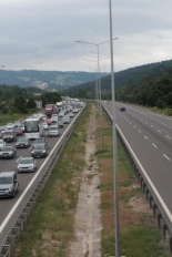 motorlu-tasitlar-2024te-383-milyar-kilometre-yol-katetti.jpg